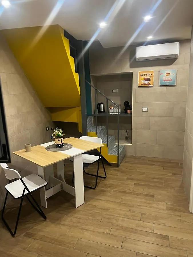 Apartment Casetta Angelina Naples Italy